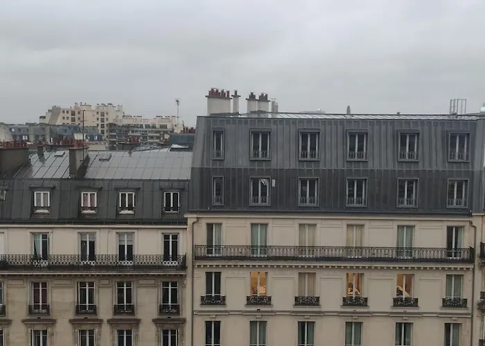 Cosy Studio Paris Ternes Near Palais De Congres
